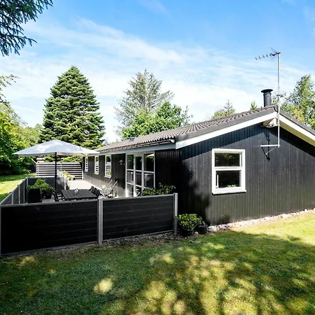 3 Bedroom Stunning In Hals