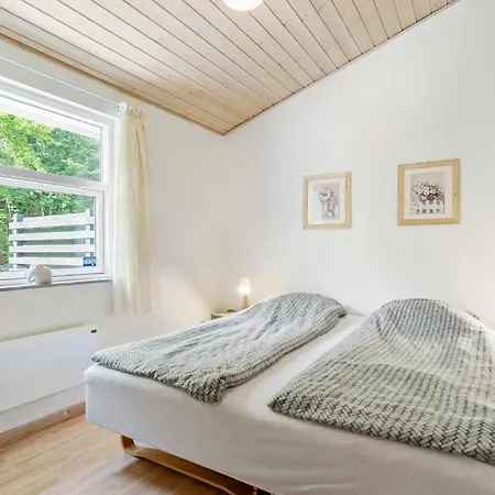 3 Bedroom Stunning In * Hals