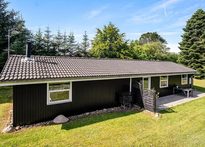 3 Bedroom Stunning In * Hals