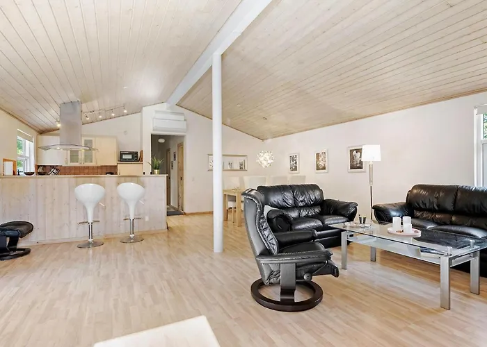 3 Bedroom Stunning In Hals
