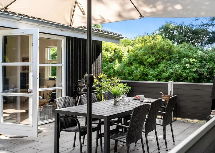 3 Bedroom Stunning In * Hals