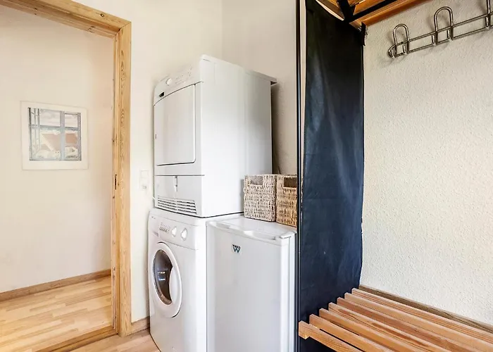 3 Bedroom Stunning In * Hals